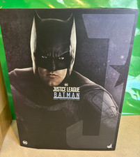 Batman Hot Toys action figure