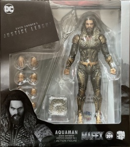 Aquaman MAFEX action figure