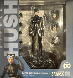 Catwoman MAFEX action figure
