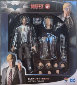 Harvey Dent MAFEX action figure