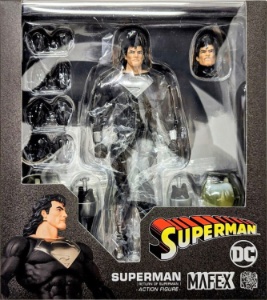 Superman MAFEX action figure