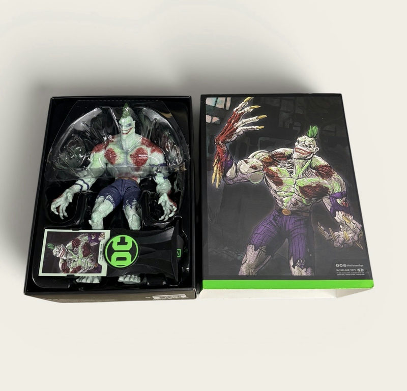 The Joker Titan Multiverse action figure