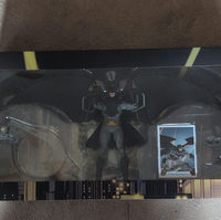 Batman With Bat Glider Gold Label - The Thirteenth Hour action figure