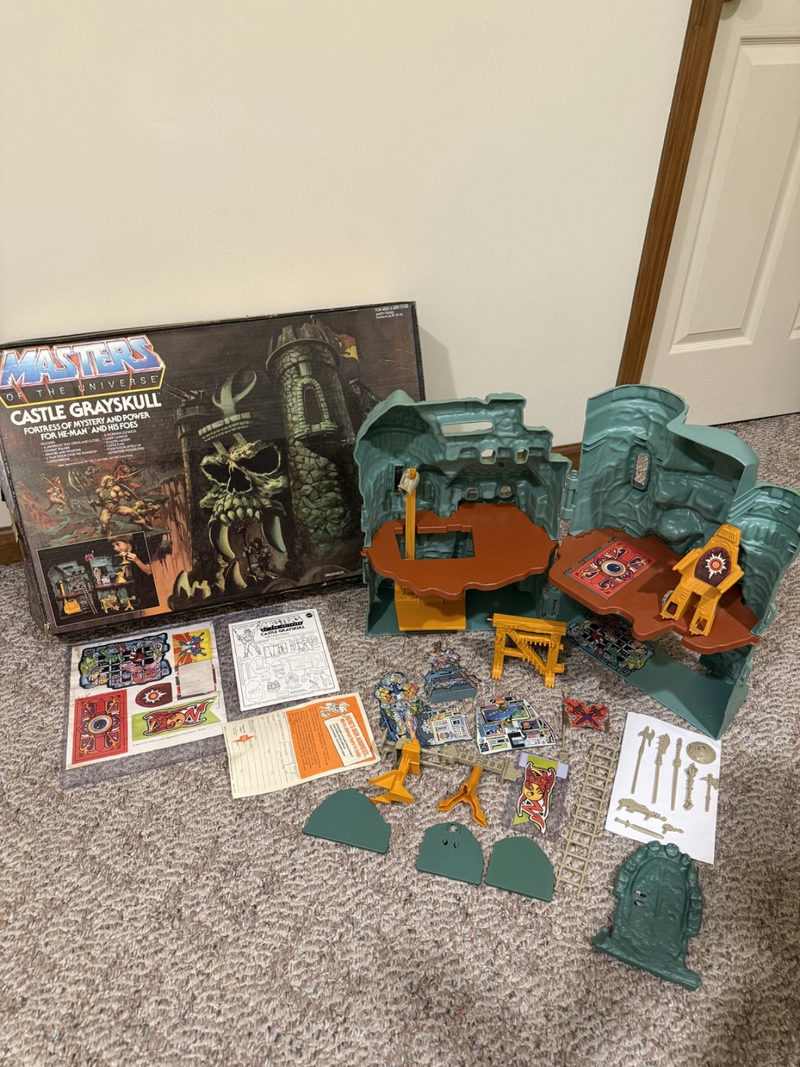 Castle Grayskull Masters of the Universe Origins action figure