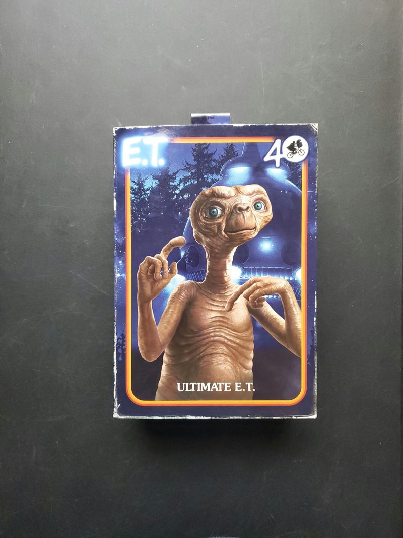 E T The Extraterrestrial Ultimate action figure