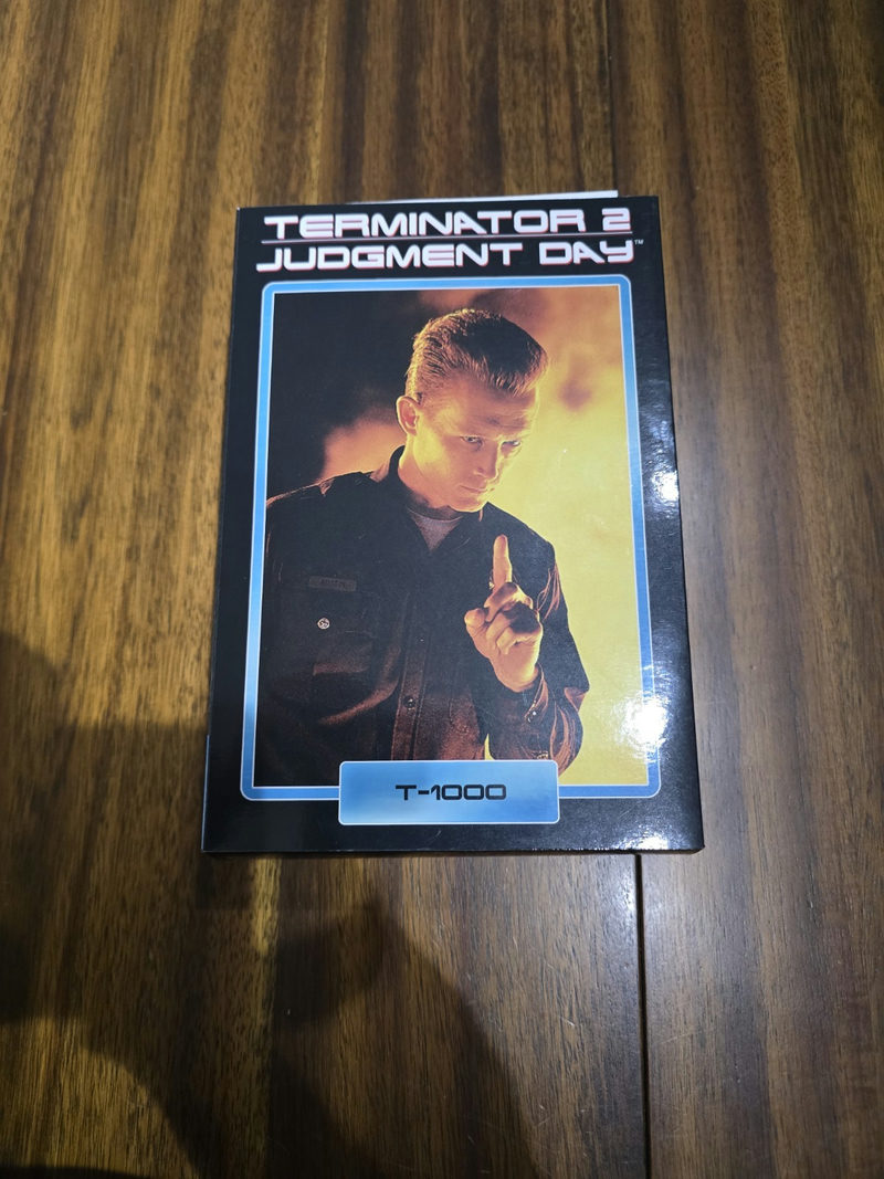 T 1000 General action figure