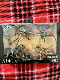 Alien 3 Creature Pack action figure