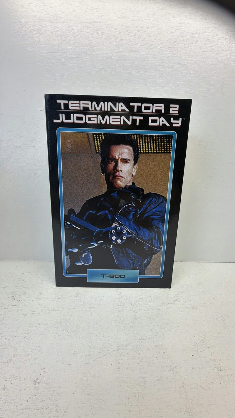 T 800 Ultimate action figure
