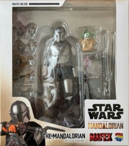 Mandalorian MAFEX action figure