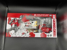 Target Optimus Prime And Autobot Bullseye Generations Selects action figure