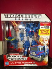 Ultra Magnus (prime · Voyager 2012) action figure