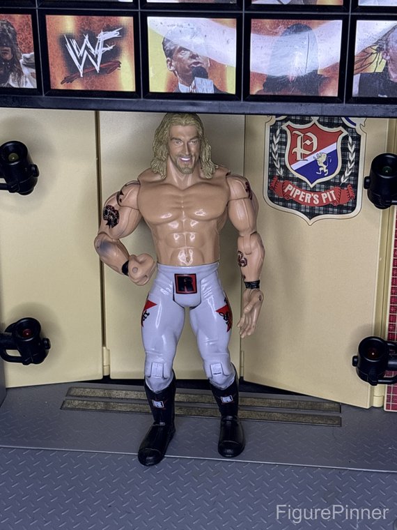 Edge R3 Tech action figure