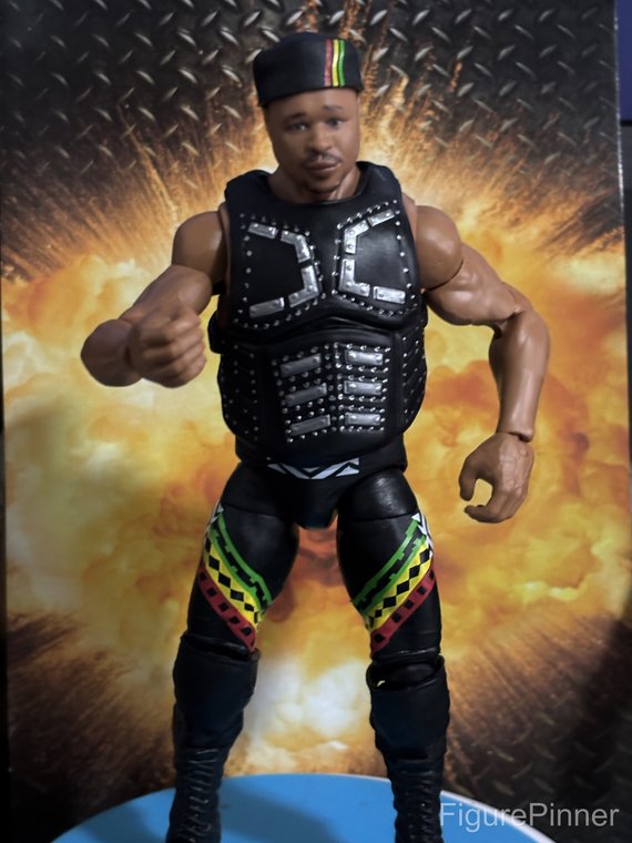 Dlo Brown Elite Legends action figure